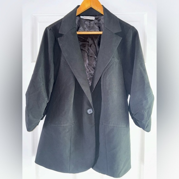 Maurices Women’s Black  Plus Size 2 Blazer Jacket With Button Front - Picture 1 of 6